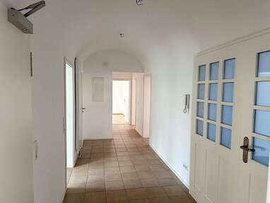 Wohnung zur Miete 1.950 € 5 Zimmer 160 m² Fechenheim Frankfurt 60386