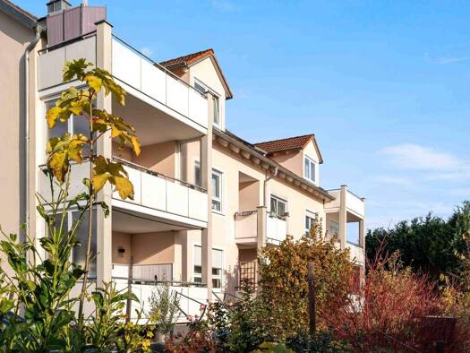 Wohnung zum Kauf 285.000 € 4 Zimmer 101 m² 1. Geschoss frei ab sofort Hirtenweg 19 Ettmannsdorf Schwandorf 92421