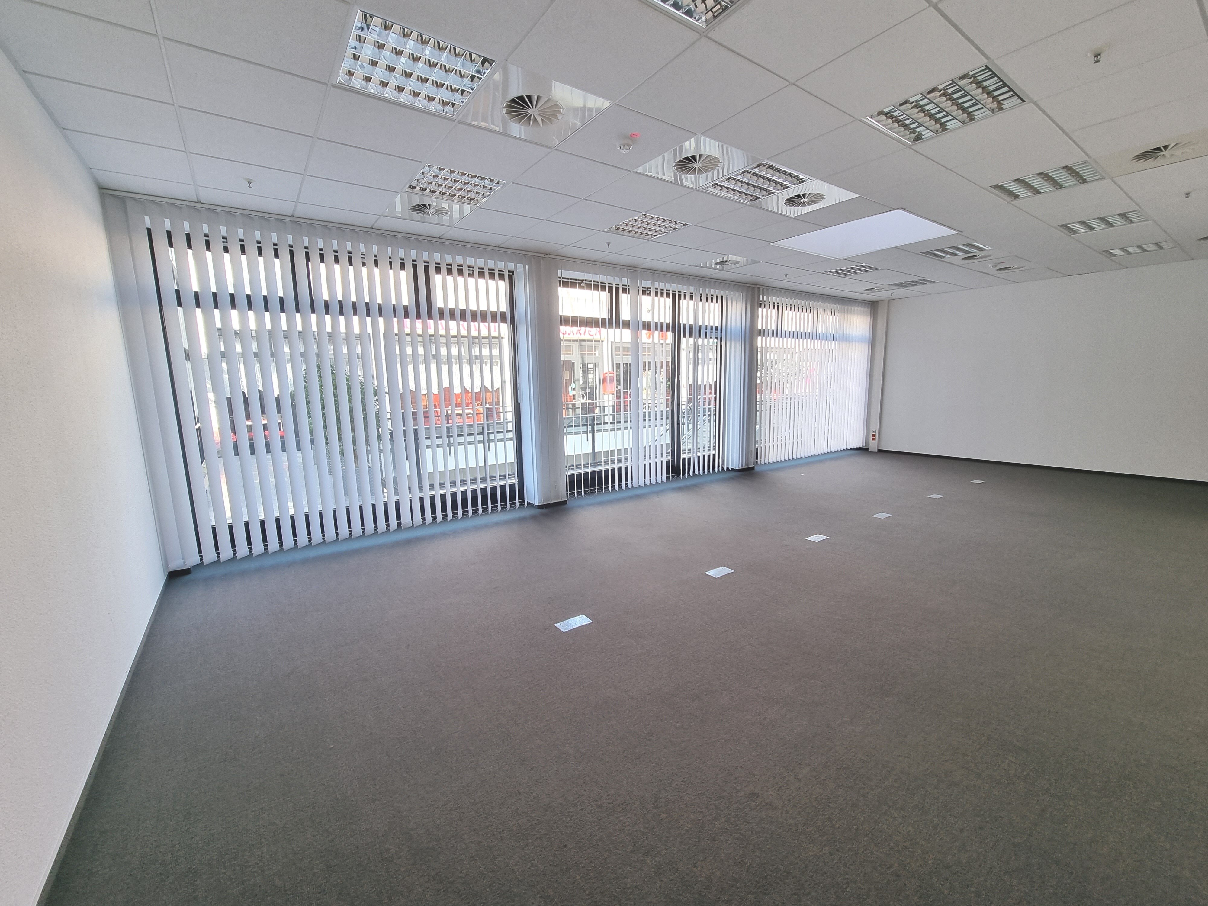 Büro-/Praxisfläche zur Miete 1.800 m²<br/>Bürofläche Vetschauer Str. 11 Spremberger Vorstadt Cottbus 03048