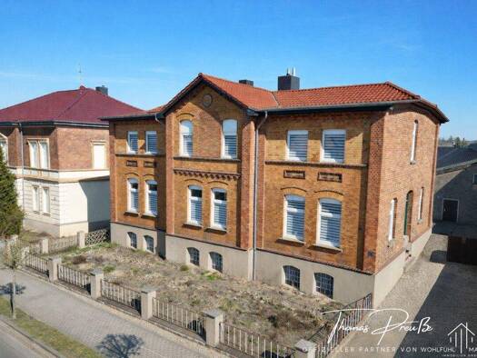 Mehrfamilienhaus zum Kauf 215.000 € 9 Zimmer 335,3 m² 1.041 m² Grundstück Calvörde 39359