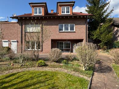 Mehrfamilienhaus zum Kauf 457.000 € 6 Zimmer 233 m² 805 m² Grundstück frei ab sofort Georg-Nellius-Weg 8 Wickede Wickede (Ruhr) 58739