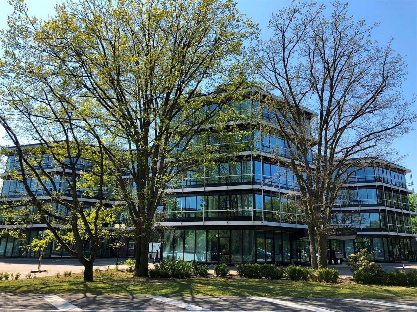 Bürofläche zur Miete 11,50 € 255 m²<br/>Bürofläche ab 255 m²<br/>Teilbarkeit Zepplinheim Neu-Isenburg 63263