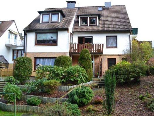 Mehrfamilienhaus zum Kauf als Kapitalanlage geeignet 599.000 € 7,5 Zimmer 202,7 m² 993 m² Grundstück Eißendorf Hamburg 21077