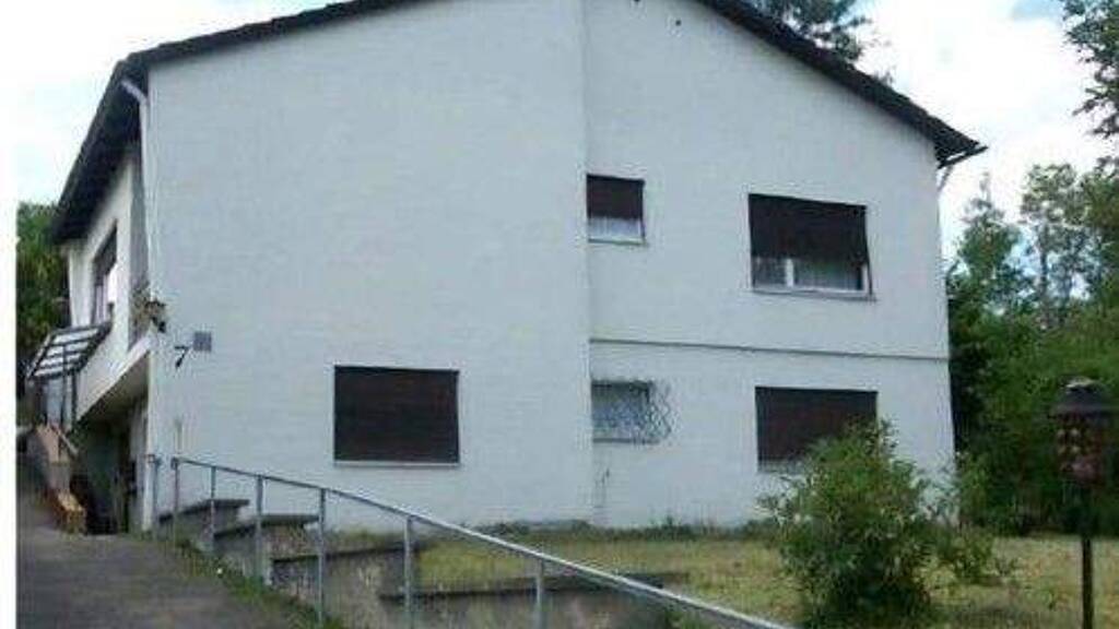 Einfamilienhaus zum Kauf provisionsfrei 219.000 € 7 Zimmer 132 m² 629 m² Grundstück Truchtelfingen Albstadt 72461