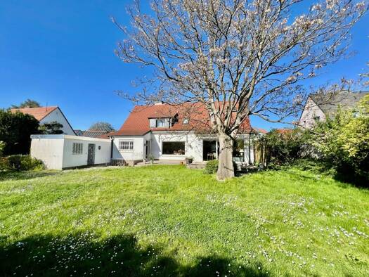 Einfamilienhaus zum Kauf 620.000 € 6 Zimmer 202 m² 749 m² Grundstück Alt-Saarbrücken Mitte 66117