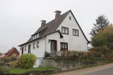 Haus zum Kauf 230.000 € 8 Zimmer 190 m² 789 m² Grundstück Züschen Fritzlar 34560