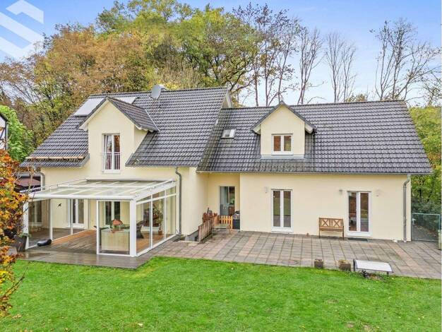 Einfamilienhaus zum Kauf 549.000 € 7 Zimmer 257 m² 2.353 m² Grundstück Heddinghausen Nümbrecht 51588