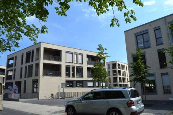 Wohnung zur Miete 700 € 4 Zimmer 123,8 m²<br/>Wohnfläche ab sofort<br/>Verfügbarkeit Mars-la-Tour-Straße Zoo Hannover 30175