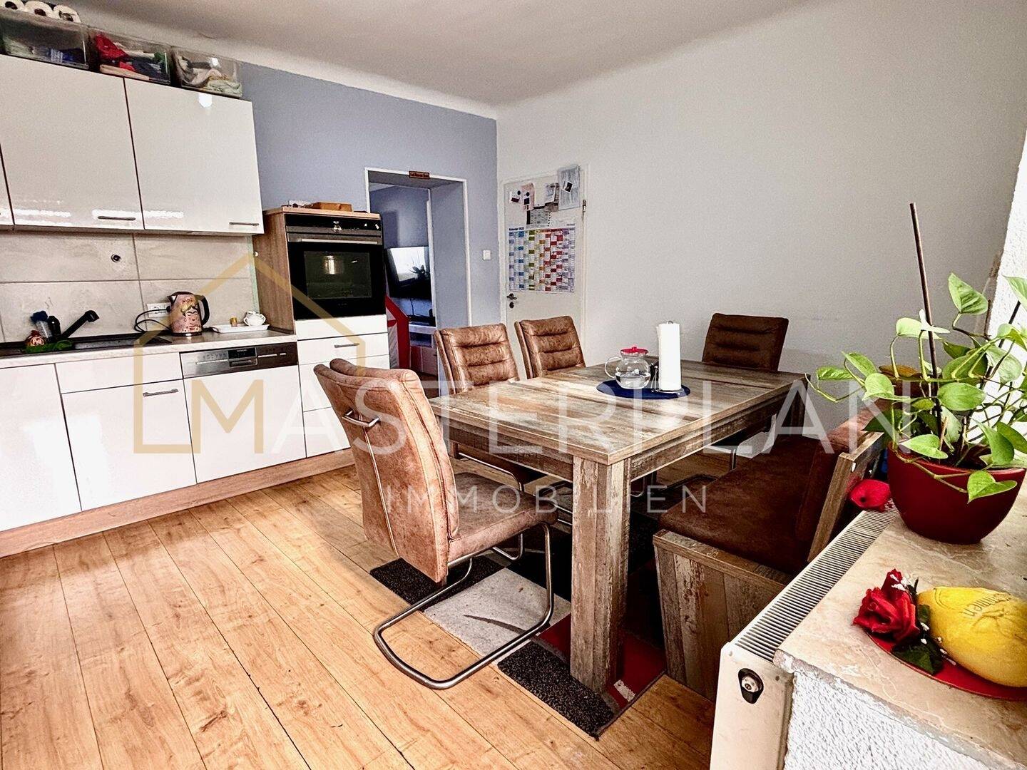 Immobilie in Ensdorf/Saar - Gemütliches Einfamilienhaus mit Garten, Terrasse und Garage in ruhiger Lage - Bild 2