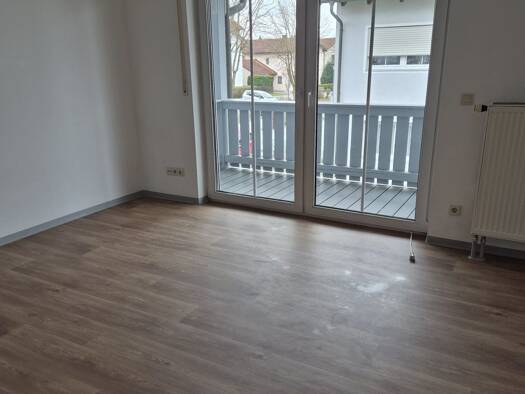 Wohnung zur Miete 650 € 2,5 Zimmer 78 m² Geschoss 1/3 frei ab sofort Geiselhöring 94333