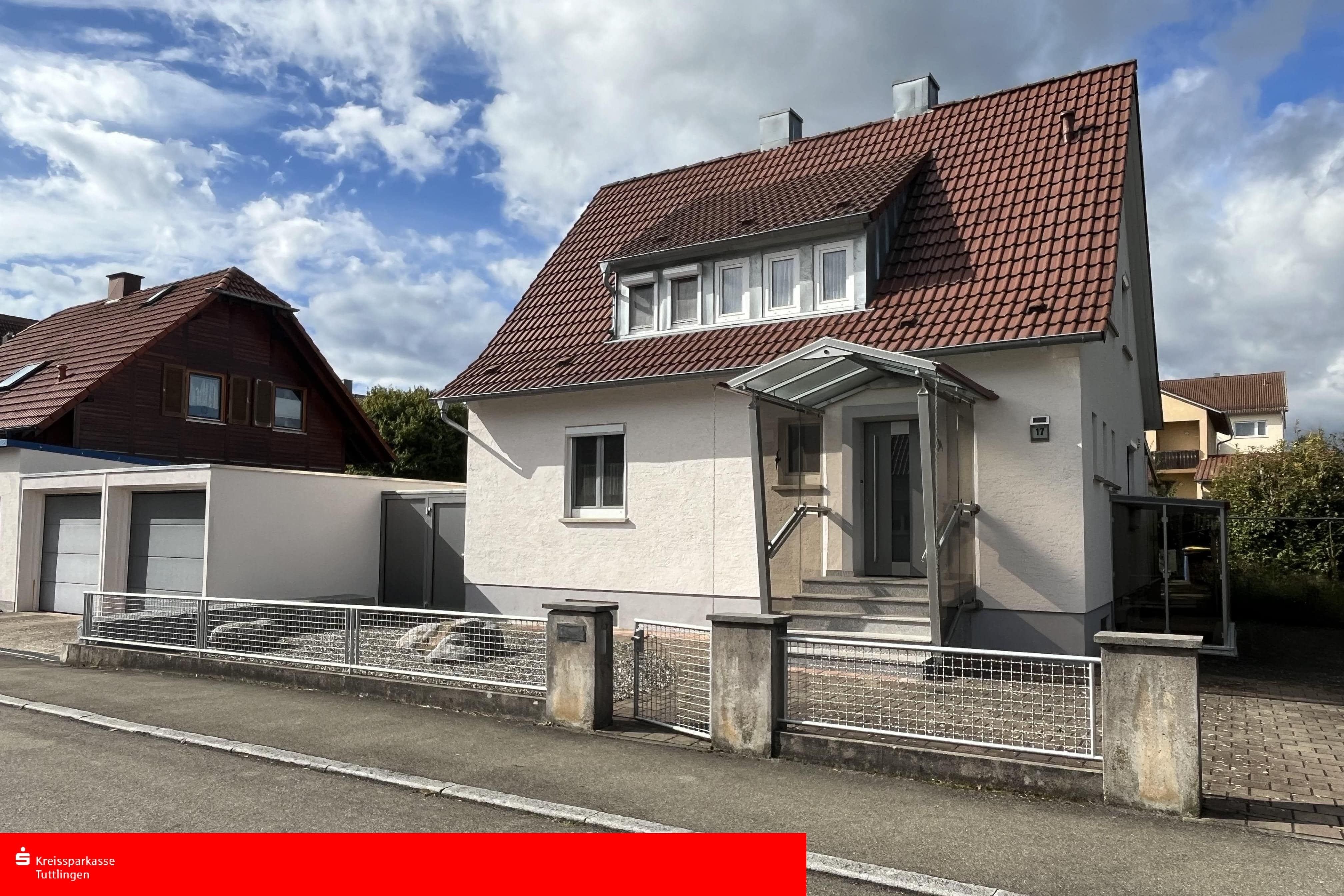 Einfamilienhaus zum Kauf 398.000 € 5 Zimmer 114 m²<br/>Wohnfläche 647 m²<br/>Grundstück Trossingen Trossingen 78647