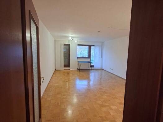 Terrassenwohnung zur Miete 600 € 1 Zimmer 47 m² Geschoss 1/4 frei ab sofort Erlangen-Ost Erlangen 91052