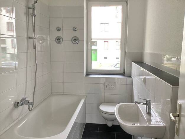 Wohnung zur Miete 473 € 3,5 Zimmer 73,9 m² frei ab 28.08.2026 Johannes-Münze-Straße 4 Cracau Cracau 39114