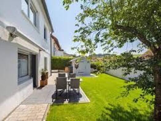 Reihenhaus zur Miete 2.550 € 5 Zimmer 186 m² 384 m² Grundstück frei ab sofort Opladen Leverkusen 51379