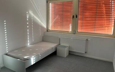 WG-Zimmer zur Miete Wohnen auf Zeit 580 € 16 m² frei ab 29.09.2026 Hedelfingerstr. 0 Wangen Stuttgart Hedelfingen 70327