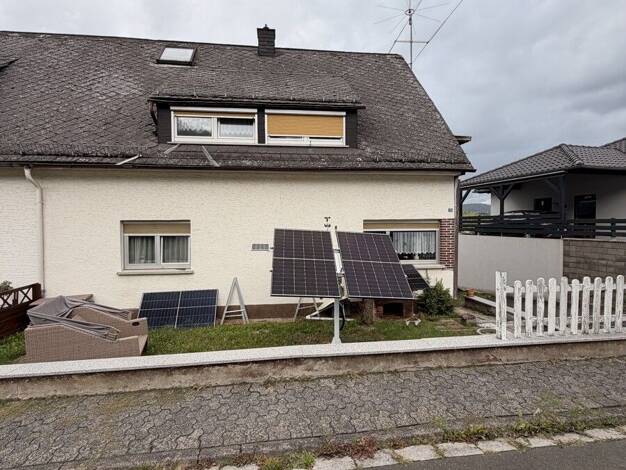 Doppelhaushälfte zum Kauf 145.000 € 9 Zimmer 210 m² 680 m² Grundstück Haiger Haiger 35708