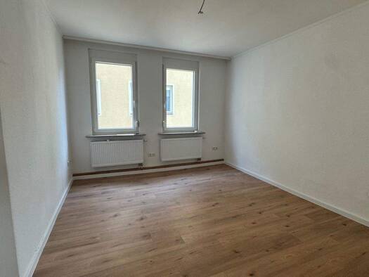 Wohnung zur Miete 585 € 2 Zimmer 40 m² 2. Geschoss frei ab sofort Glockenhof Nürnberg 90478