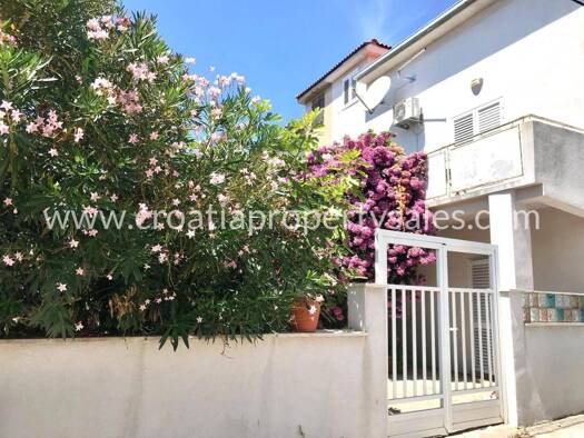 Einfamilienhaus zum Kauf 450.000 € 4 Zimmer 190 m² 65 m² Grundstück Kaštel Sućurac 21212