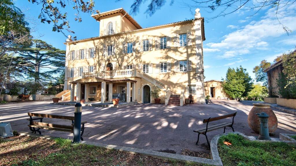 Einfamilienhaus zum Kauf 5.400.000 € 990 m² 9.900 m² Grundstück Le Ray NICE 06236