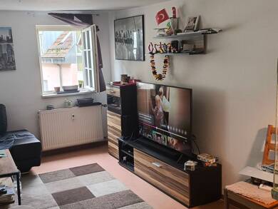 Wohnung zur Miete 700 € 3 Zimmer 93 m² frei ab sofort Hauptstraße 19 Mosbach Mosbach 74821