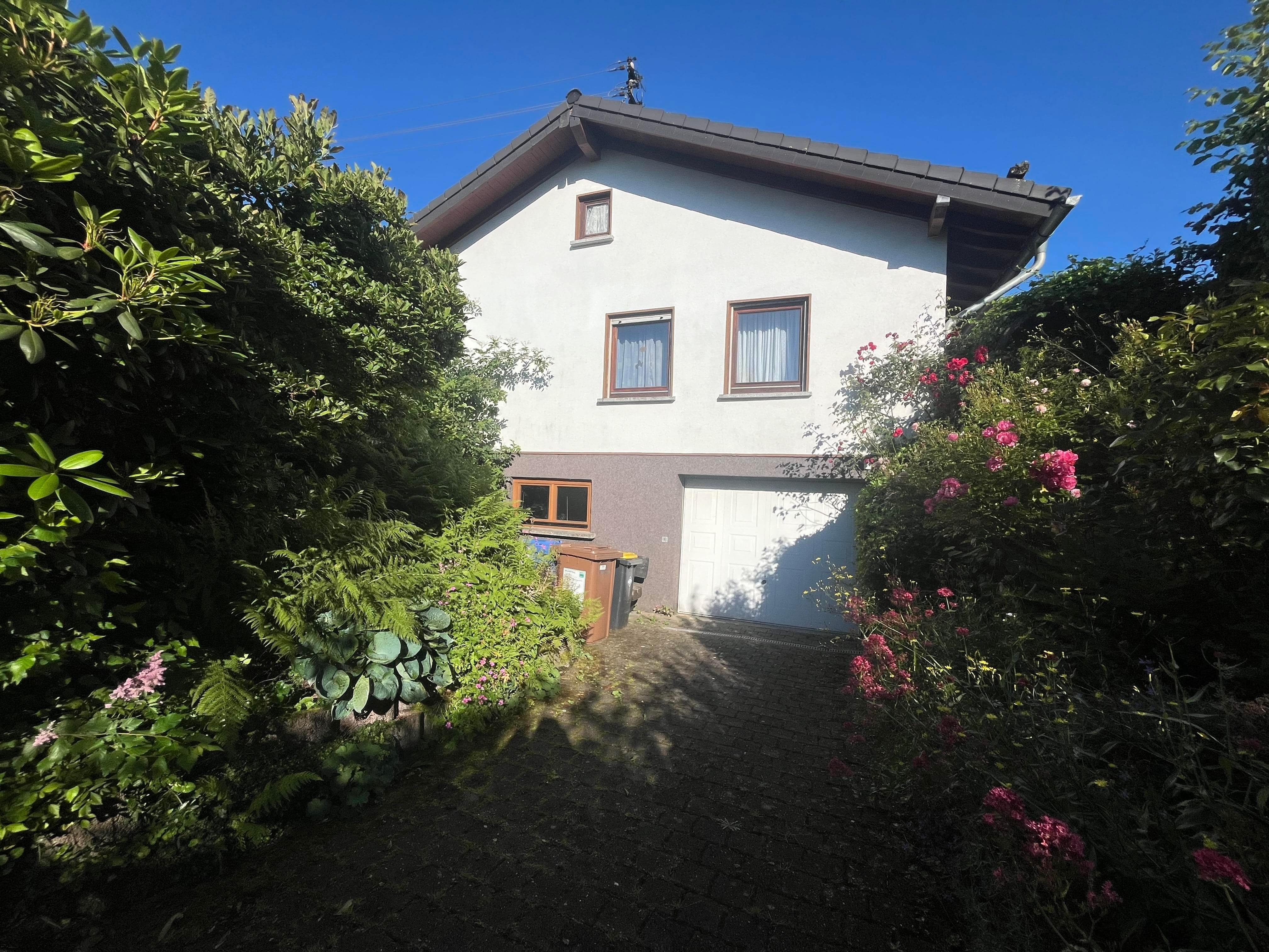 Einfamilienhaus zum Kauf 170.000 € 4 Zimmer 120 m²<br/>Wohnfläche 1.098 m²<br/>Grundstück Hilgenroth 57612