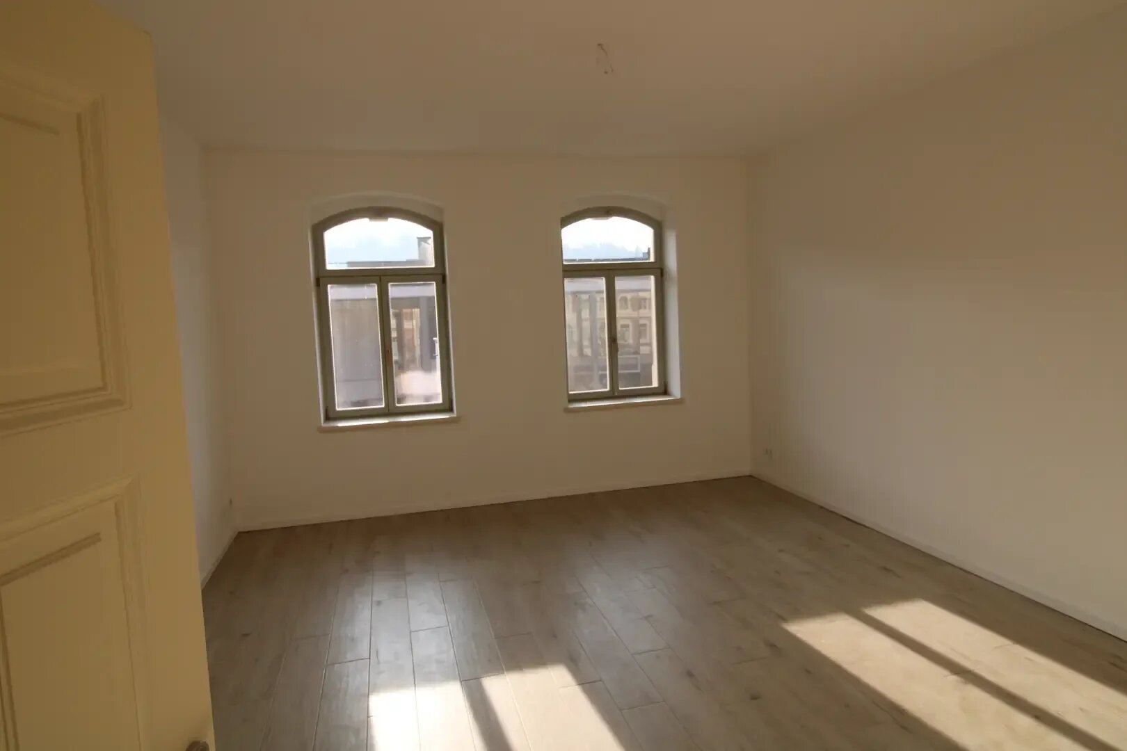 Wohnung zum Kauf provisionsfrei 132.600 € 4 Zimmer 130 m²<br/>Wohnfläche ab sofort<br/>Verfügbarkeit Rauhentalstr. 6 Meißen Coswig 01662