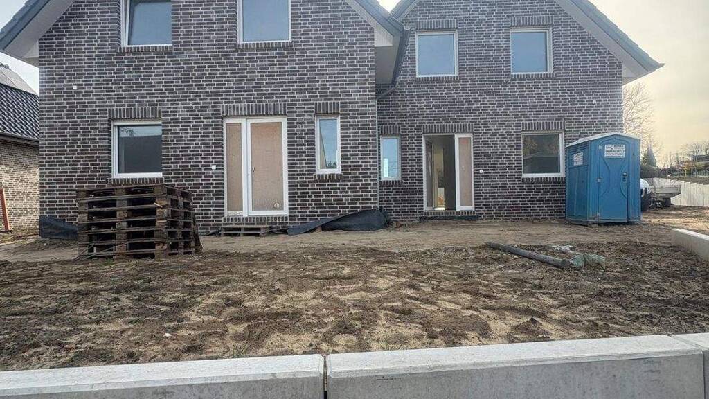 Doppelhaushälfte zum Kauf - Erstbezug 455.000 € 4 Zimmer 123,8 m² 352 m² Grundstück frei ab sofort Löhne 32584