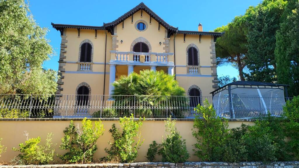 Villa zum Kauf 1.600.000 € 4 Zimmer 513 m² 18.000 m² Grundstück pisa