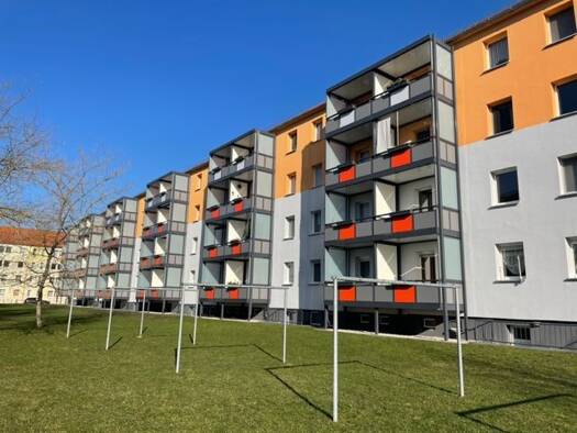 Wohnung zur Miete 385 € 2 Zimmer 48 m² 2. Geschoss frei ab sofort Thomas-Müntzer-Straße 9 Borna 04552
