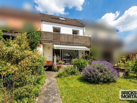 Reihenmittelhaus zum Kauf 395.000 € 5 Zimmer 131 m² 195 m² Grundstück Limbach Schwabach 91126