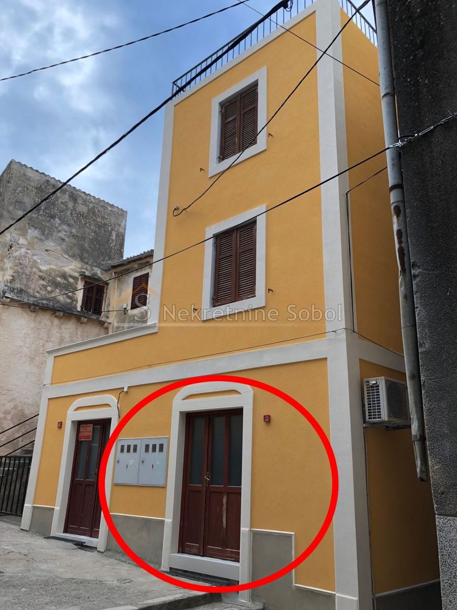 Büro-/Praxisfläche zur Miete 500 € Mali Losinj 51553