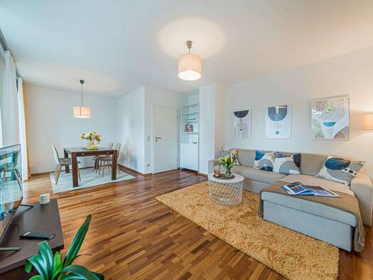 Wohnung zur Miete Wohnen auf Zeit 1.890 € 2 Zimmer 63 m² frei ab 01.03.2026 Ostend Frankfurt am Main 60385