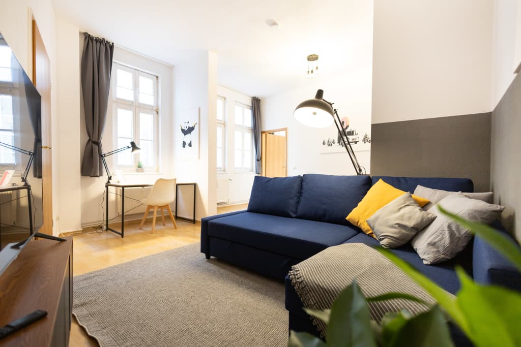 Wohnung zur Miete Wohnen auf Zeit 1.820 € 2 Zimmer 50 m²<br/>Wohnfläche 02.01.2025<br/>Verfügbarkeit Scharrenstraße Nördliche Innenstadt Halle (Saale) 06108