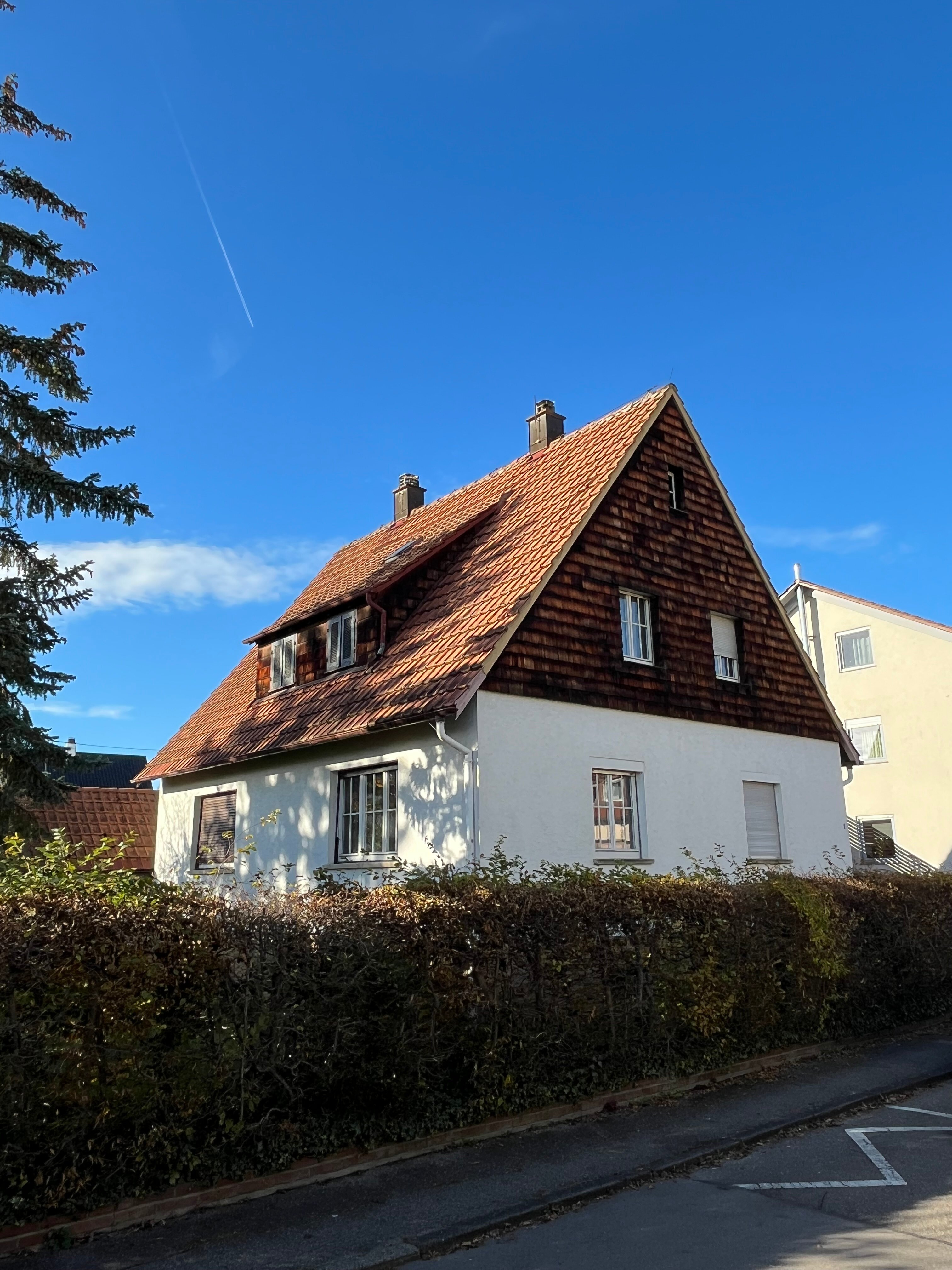 Einfamilienhaus zum Kauf provisionsfrei 620.000 € 6 Zimmer 130 m²<br/>Wohnfläche 456 m²<br/>Grundstück ab sofort<br/>Verfügbarkeit Eltingen Leonberg 71229