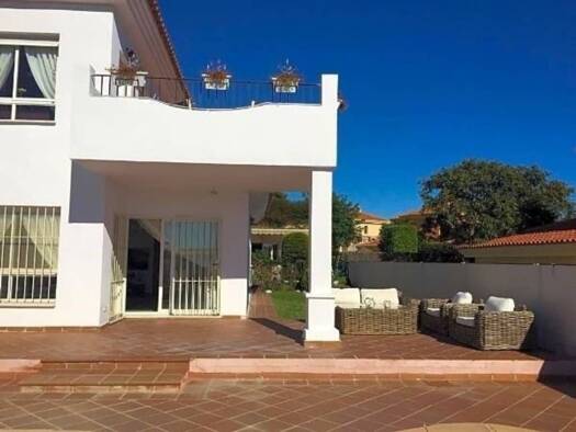 Chalet zur Miete 2.700 € 3 Zimmer 180 m² Fuengirola 29640