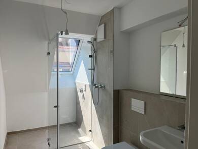Wohnung zur Miete 930 € 3 Zimmer 67 m² Dachgeschoss, 2. Geschoss frei ab sofort Kasernen West Bamberg 96052
