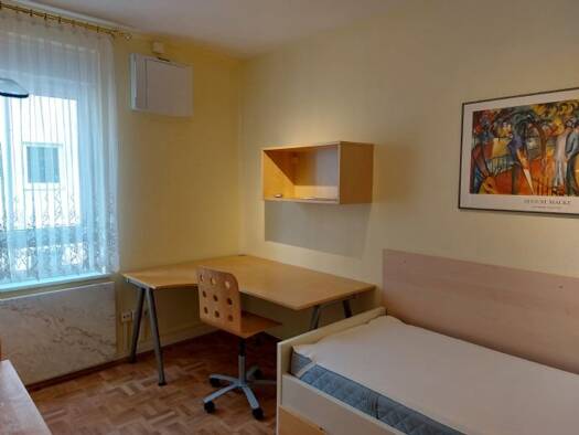 Wohnung zur Miete 370 € 1 Zimmer 12 m² 2. Geschoss frei ab 01.03.2026 Nahe Kreuzung Gugelstr./Peter-Henlein-Str. Steinbühl Nürnberg 90443