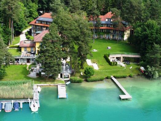 Haus zum Kauf 11.850 m² Grundstück Pörtschach am Wörther See 9210