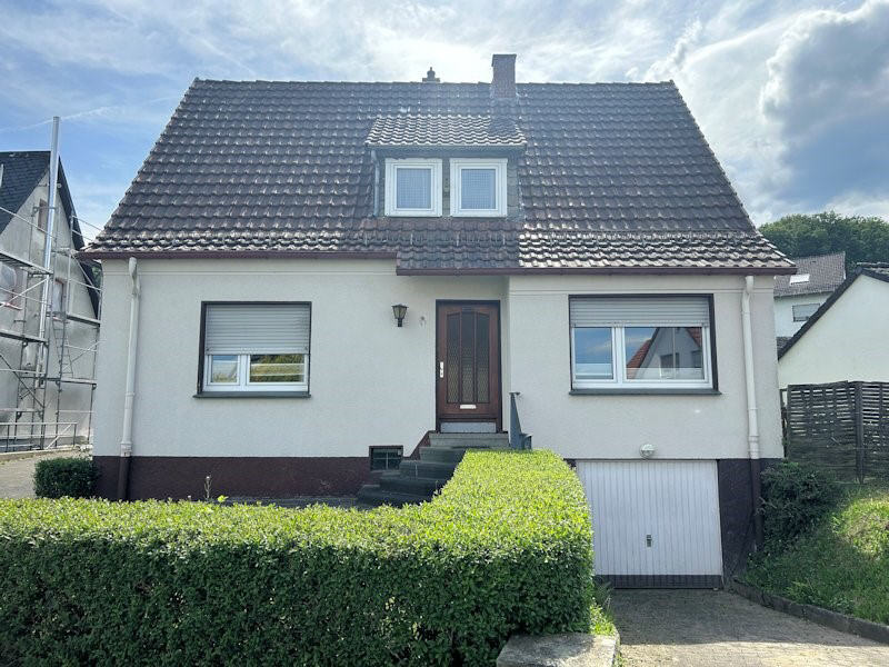 Einfamilienhaus zum Kauf 188.000 € 6 Zimmer 108 m²<br/>Wohnfläche 1.113 m²<br/>Grundstück Belecke Warstein 59581