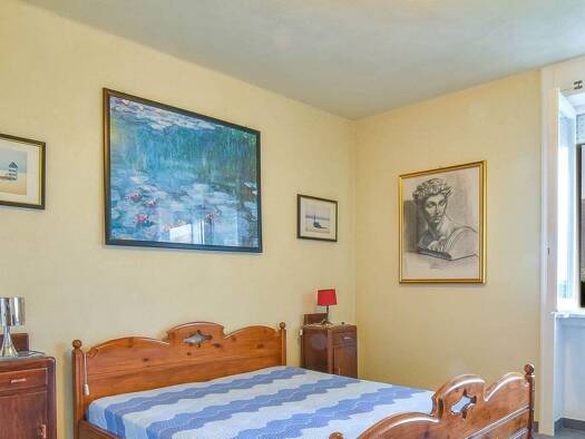 Haus zum Kauf 950.000 € 220 m² 1.100 m² Grundstück Porto Valtravaglia 21010