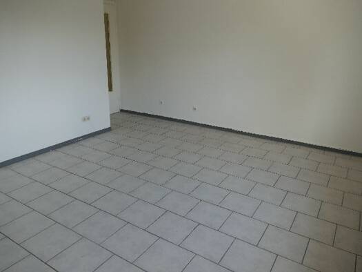Wohnung zur Miete 540 € 3 Zimmer 74 m² EG Hessisch Oldendorf 31840