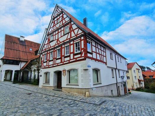 Einfamilienhaus zum Kauf 235.000 € 5 Zimmer 138,2 m² 221 m² Grundstück Mägerkingen Trochtelfingen 72818