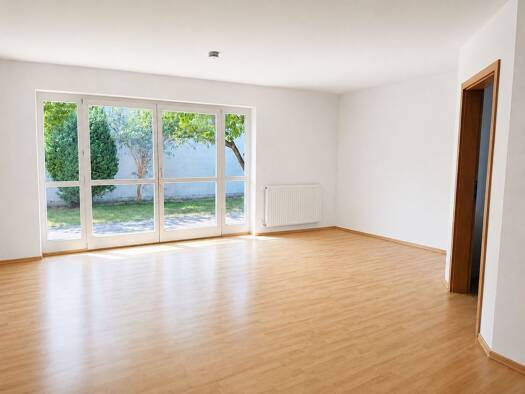 Terrassenwohnung zur Miete 1.000 € 2 Zimmer 63,5 m² Geschoss EG/1 frei ab 01.09.2026 Nikola Landshut 84034