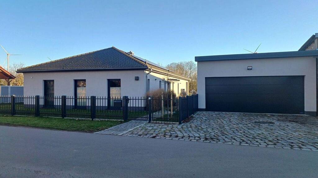 Einfamilienhaus zum Kauf provisionsfrei 620.000 € 4,5 Zimmer 167 m² 4.670 m² Grundstück Bietikow Uckerfelde 17291