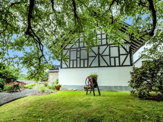 Einfamilienhaus zum Kauf 299.000 € 6 Zimmer 155 m² 760 m² Grundstück frei ab 01.05.2026 Frohnen Windhagen 53578