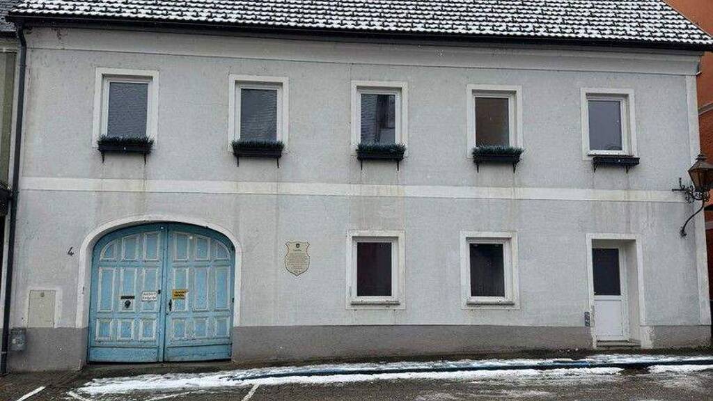 Mehrfamilienhaus zum Kauf provisionsfrei 300.000 € 16 Zimmer 276 m² 812 m² Grundstück Markt 4 Waldhausen 4391