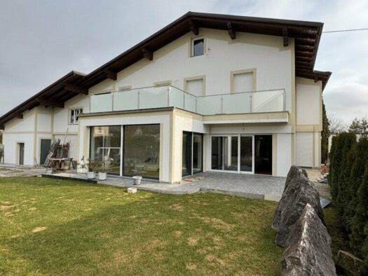 Haus zum Kauf 560.000 € 197 m² 924 m² Grundstück Neuzeug 4523