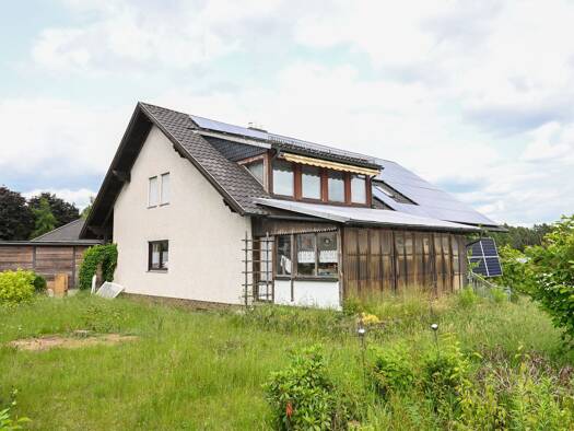 Haus zum Kauf 399.000 € 8 Zimmer 245 m² 1.000 m² Grundstück frei ab sofort Haarbrücken Neustadt b.Coburg 96465