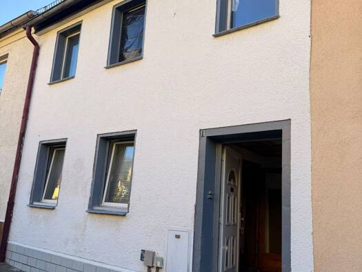 Reihenhaus zum Kauf 28.000 € 3 Zimmer 119 m² 217 m² Grundstück frei ab sofort Heinrich-Mann-Straße 18 Langenberg Gera 07552