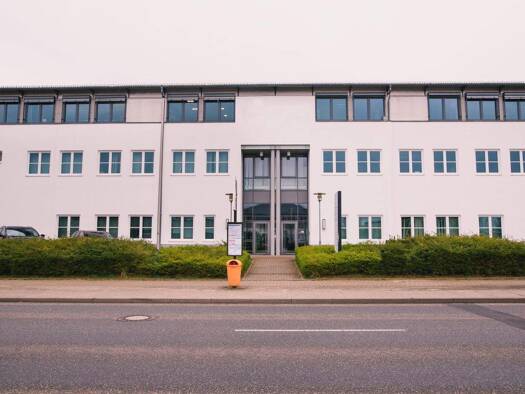 Bürofläche zur Miete 9.377 € 657 m² Bürofläche Dierkow-Neu Rostock 18146
